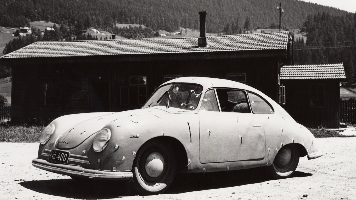 El Porsche 356 original con armazón de madera de fresno cumple 75 años de historia (1)