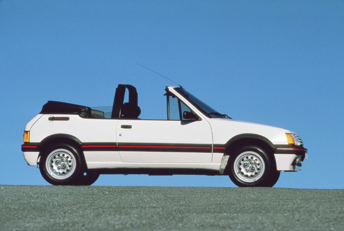 1. Peugeot 205 cabrio cti. 1986